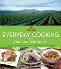 Cover: Melissa's Everyday Cooking with Organic Produce - Houghton Mifflin Harcourt