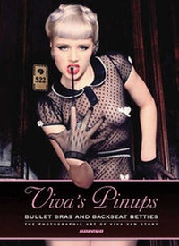 Abbildung von: Viva's Pinups: Bullet Bras and Backseat Betties - Korero Books LLP