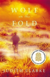Enlarge image Cover: Wolf on the Fold - A&U Children