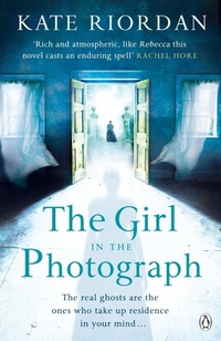 Abbildung von: The Girl in the Photograph - Penguin Books Ltd