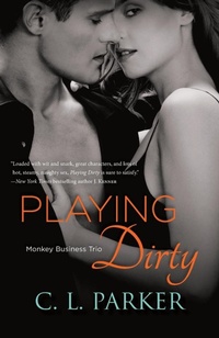 Abbildung von: Playing Dirty - Bantam Books