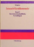 Cover: Immobilien&ouml;konomie - Oldenbourg Wissenschaftsverlag