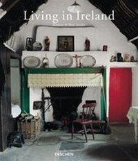 Abbildung von: Living in Ireland - TASCHEN