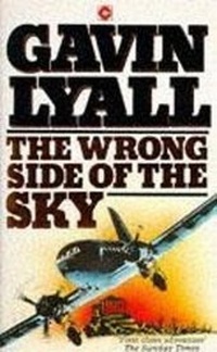 Abbildung von: The Wrong Side of the Sky - Coronet Books