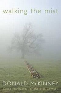 Abbildung von: Walking the Mist - Hodder & Stoughton Ltd