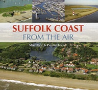 Abbildung von: The Suffolk Coast from the Air - Halsgrove