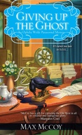 Cover: Giving Up the Ghost - Kensington Cozies