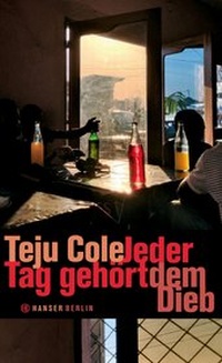 Abbildung von: Jeder Tag gehört dem Dieb - Hanser Berlin