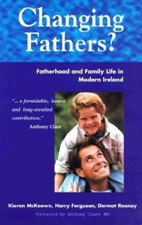 Abbildung von: Changing Fathers? - The Collins Press