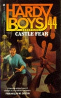 Cover: Castle Fear - Pocket Books