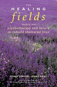 Enlarge image Cover: The Healing Fields - Frances Lincoln