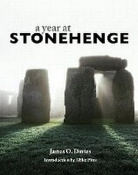Abbildung von: A Year at Stonehenge - Frances Lincoln