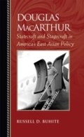 Cover: Douglas MacArthur - Rowman & Littlefield Publishers