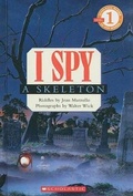 Cover: I Spy a Skeleton - Turtleback Books
