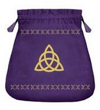 Abbildung von: Triple Goddess Velvet Tarot Bag - Llewellyn Publications,U.S.