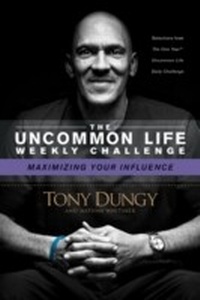 Enlarge image Cover: Maximizing Your Influence - Tyndale Momentum