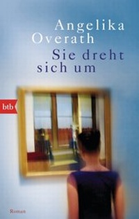 Enlarge image Cover: Sie dreht sich um - btb