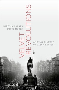 Abbildung von: Velvet Revolutions - OUP eBook