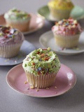 Cover: Hummingbird Bakery Tinned Notecards - Ryland, Peters & Small Ltd