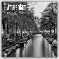 Abbildung von: Amsterdam Black & White 2017 - 18-Monatskalender mit freier TravelDays-App - Brown Trout-Auslieferer Flechsig