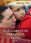 Cover: Undocumented Immigrant Youth - Referencepoint Press