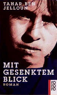 Abbildung von: Mit gesenktem Blick - Rowohlt Taschenbuch