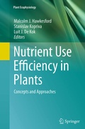 Cover: Nutrient Use Efficiency in Plants - Springer
