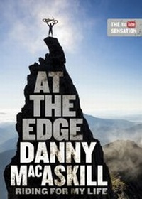 Abbildung von: At the Edge - Penguin Books Ltd