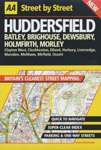 Abbildung von: AA Street by Street Huddersfield - Automobile Association