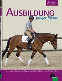 Abbildung von: Ausbildung junger Pferde - FN Verlag