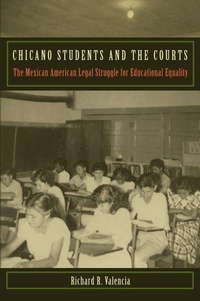 Abbildung von: Chicano Students and the Courts - New York University Press
