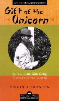 Abbildung von: Gift of the Unicorn - Globe Pequot