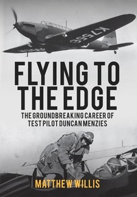 Abbildung von: Flying to the Edge - Amberley Publishing