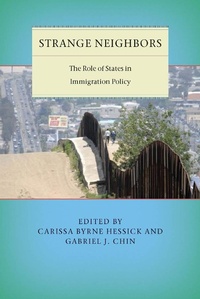 Abbildung von: Strange Neighbors - New York University Press