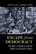 Bild: Escape from Democracy - Cambridge University Press