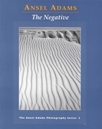 Abbildung von: New Photo Series 2: Negative: - Little, Brown and Company