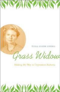 Abbildung von: Grass Widow - University of Alabama Press