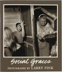 Abbildung von: Social Graces - Aperture Direct