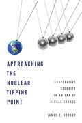 Cover: Approaching the Nuclear Tipping Point - Rowman & Littlefield Publishers