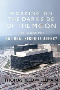Abbildung von: Working on the Dark Side of the Moon - Mill City Press, Inc.