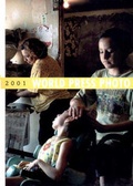 Cover: World Press Photo Yearbook 2001 - Thames & Hudson Ltd