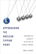 Cover: Approaching the Nuclear Tipping Point - Rowman & Littlefield Publishers