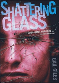 Enlarge image Cover: Shattering Glass - Simon Pulse
