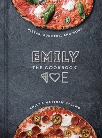 Abbildung von: EMILY: The Cookbook - Ballantine Books