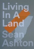 Cover: Living In A Land - MA BIBLIOTHEQUE