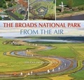 Cover: The Broads National Park from the Air - Halsgrove