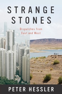 Abbildung von: Strange Stones - Collins