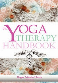 Abbildung von: The Yoga Therapy Handbook - Aku Press International