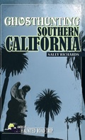 Cover: Ghosthunting Southern California - Clerisy Press