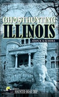 Cover: Ghosthunting Illinois - Emmis Books